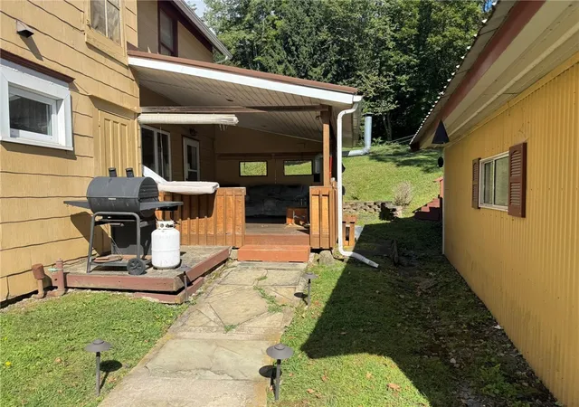 3rd image of 403 State Hwy 7, Unadilla, NY 13838 | MLS# R1695198