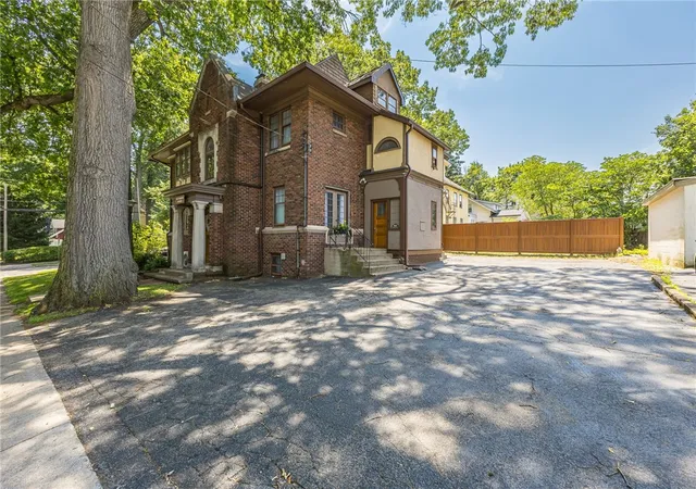 Photo 4 of Single family home for sale at 901 Main St, East Rochester, NY 14445 | MLS# R1694187 | Listing updated on 2026-07-11
