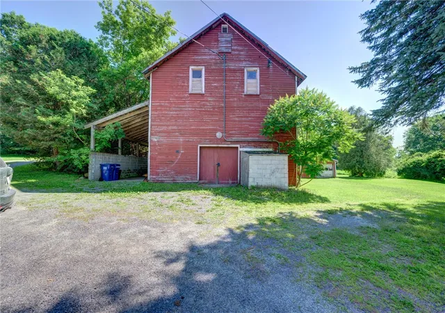 3rd image of 5206 Us Hwy 20, Springfield, NY 13468 | MLS# R1695187