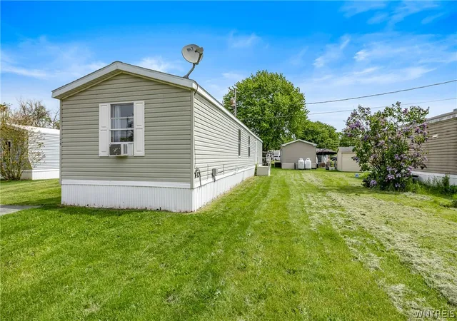 27th image of 768 Dorwood Park, Ransomville, NY 14131 | MLS# B1695216