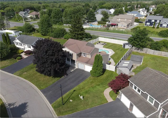 Homes for sale in Clay, NY | 7762 Japine Dr, Clay, NY 13090 | MLS# S1695146