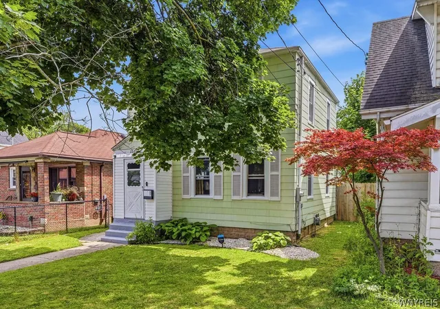 Photo 2 of Single family home for sale at 2259 Michigan Ave, Niagara Falls, NY 14305 | MLS# B1695238 | Listing updated on 2026-07-05