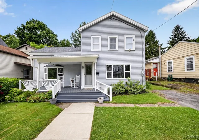 Homes for sale in Oswego, NY | 14 Varick St, Oswego, NY 13126 | MLS# S1695196