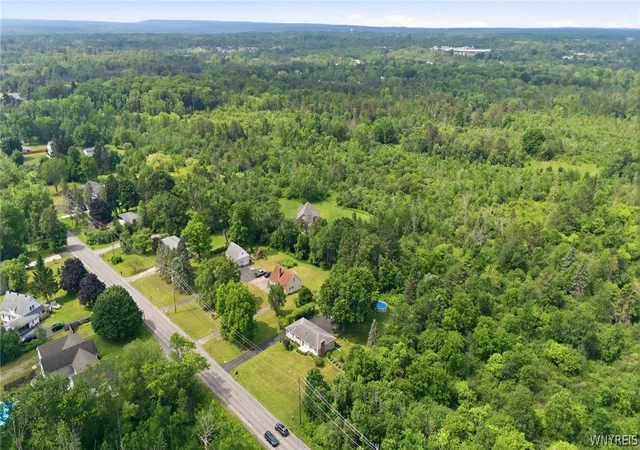 3rd image of 1320 Girdle Rd, Elma, NY 14059 | MLS# B1695170