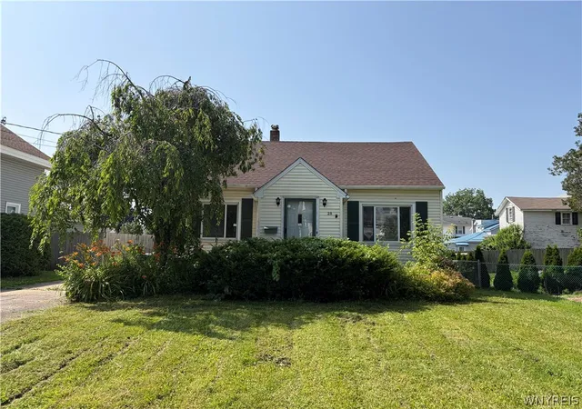 1st image of 28 State St, Middleport, NY 14105 | MLS# B1694587