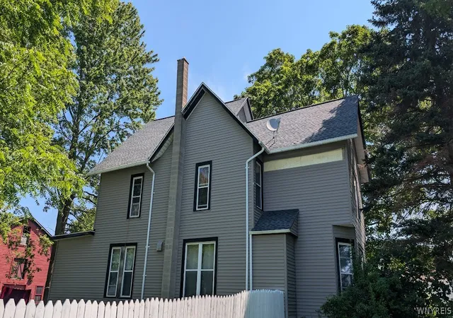 2nd image of 285 S Niagara St, Lockport, NY 14094 | MLS# B1694697