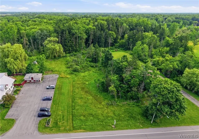 Homes for sale in Alden, NY | 11092 Broadway Street, Alden, NY 14004 | MLS# B1695104