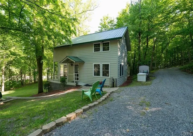 Photo 1 of Single family home for sale at 46891 Langlois Dr, Alexandria Bay, NY 13607 | MLS# S1695271 | Listing updated on 2026-07-22