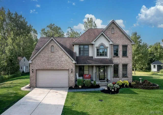 Photo 1 of Sale Pending at 3366 Brookfield Ln, Hamburg, NY 14075 | MLS# B1694789 | Listing updated on 2026-07-24