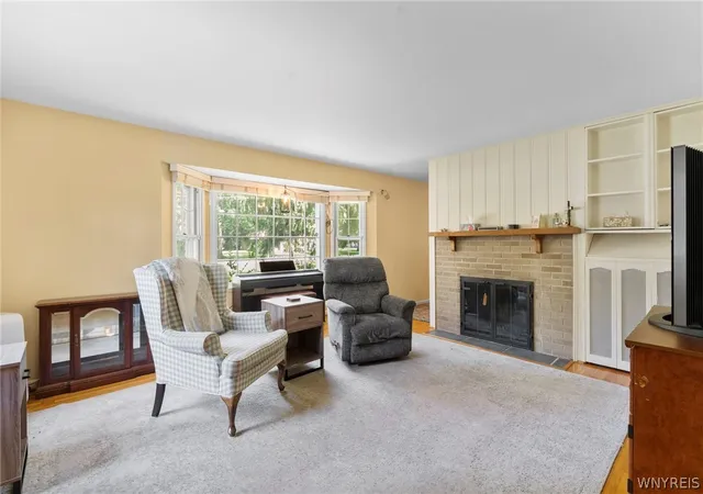 3rd image of 708 The Circle Dr, Lewiston, NY 14092 | MLS# B1694191