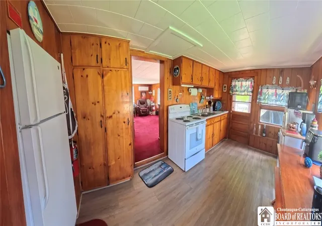 Photo 3 of Single family home for sale at 2423 Lakeside Dr, Ashville, NY 14710 | MLS# R1695074 | Listing updated on 2026-07-31