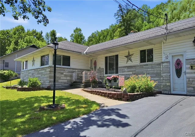 2nd image of 12 Brookside Dr, Mohawk, NY 13407 | MLS# S1695316