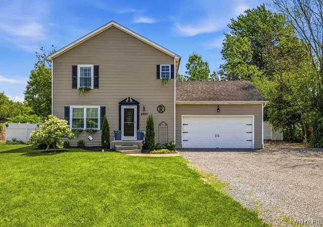 Homes for sale in Lewiston, NY | 4553 Creek Rd, Lewiston, NY 14092 | MLS# B1694832