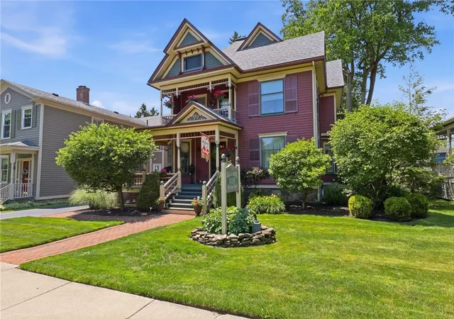 Photo 1 of Sale Pending at 290 N Main St, Canandaigua, NY 14424 | MLS# R1694621 | Listing updated on 2026-07-31