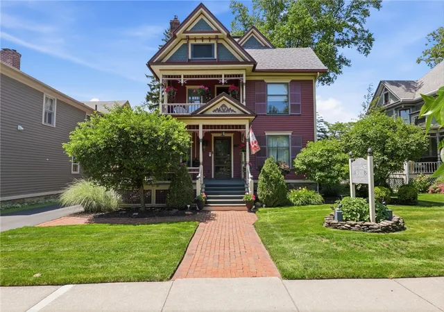 Photo 3 of Sale Pending at 290 N Main St, Canandaigua, NY 14424 | MLS# R1694621 | Listing updated on 2026-07-31