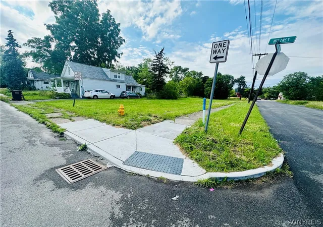 2nd image of 1164 Whitney Ave, Niagara Falls, NY 14301 | MLS# B1695342