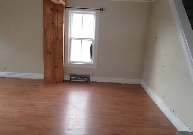 5th image of 10 Rochester St, Fort Johnson, NY 12070 | MLS# R1695359