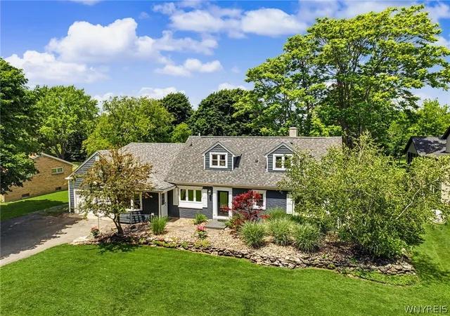 2nd image of 8150 Sheridan Dr, Buffalo, NY 14221 | MLS# B1694453