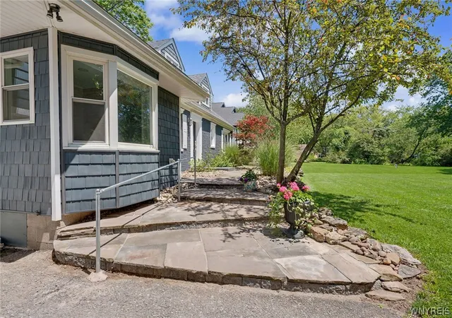 Homes for sale in Clarence, NY | 8150 Sheridan Dr, Clarence, NY 14221 | MLS# B1694453