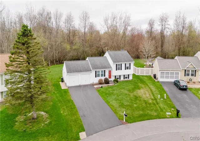 3rd image of 5976 Arentine Wy, Cicero, NY 13039 | MLS# S1694991