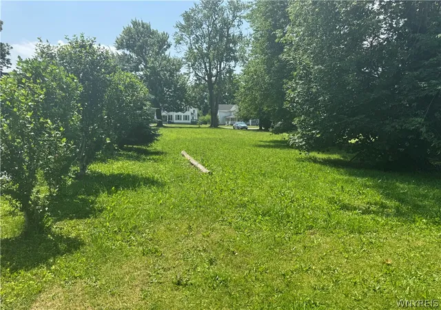 Photo 4 of Sale Pending at 224 Eagle St, Medina, NY 14103 | MLS# B1694900 | Listing updated on 2026-08-04