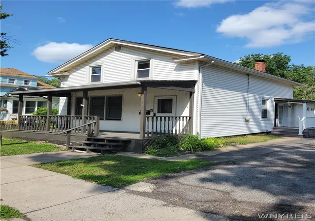 1st image of 172 Erie St, Lockport, NY 14094 | MLS# B1695100