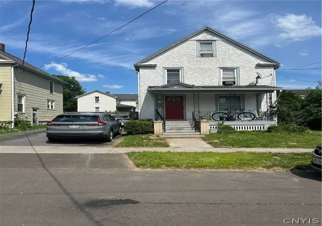 Homes for sale in Auburn, NY | 32 Chestnut St, Auburn, NY 13021 | MLS# S1694670