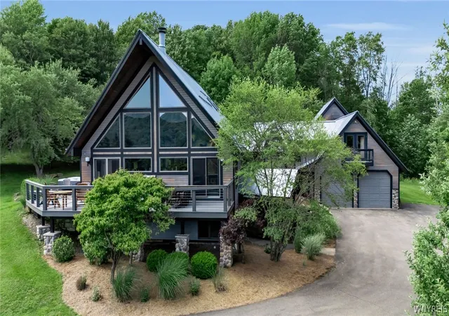 Homes for sale in Ellicottville, NY | 6605 Bracken Rd, Ellicottville, NY 14731 | MLS# B1694680