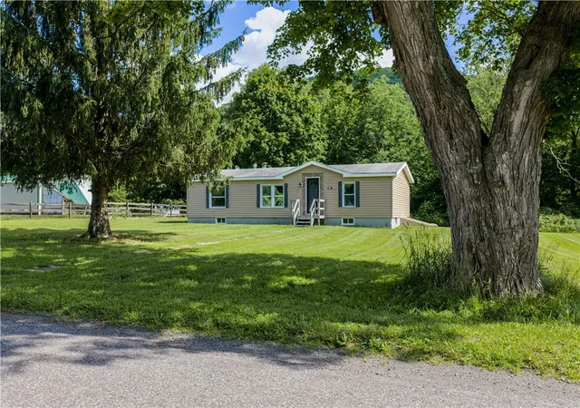 Photo 2 of Manufactured home for sale at 1780 Roses Brk Rd, South Kortright, NY 13842 | MLS# R1695356 | Listing updated on 2026-07-28