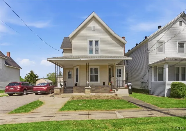 1st image of 307 1st Ave, Frankfort, NY 13340 | MLS# S1694932