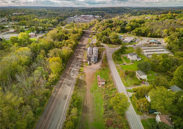 Homes for sale in Palmyra, NY | 2980 N Creek Rd, Palmyra, NY 14522 | MLS# R1692907