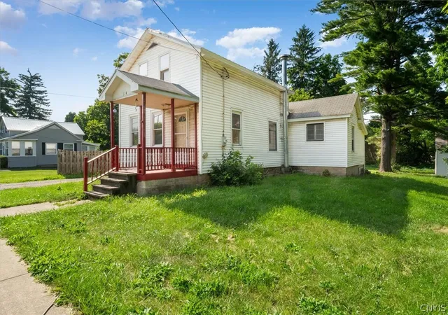 31st image of 114 Genesee St, Canastota, NY 13032 | MLS# S1695137