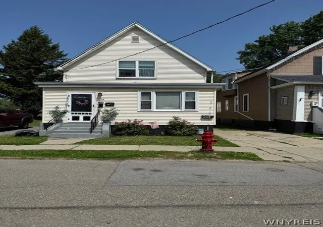 Photo 1 of Sale Pending at 34 Princeton Pl, Buffalo, NY 14210 | MLS# B1695043 | Listing updated on 2026-07-29