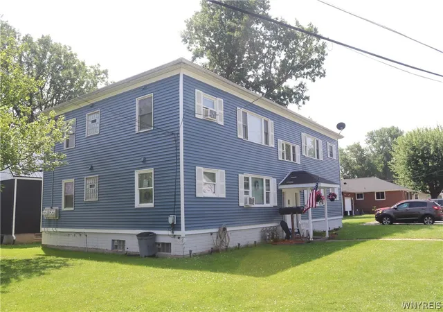 2nd image of 305 Burch Ave, Buffalo, NY 14210 | MLS# B1695466