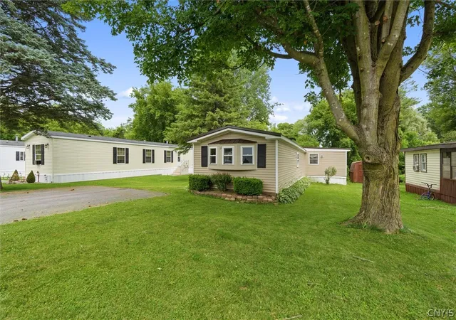 Homes for sale in Stockbridge, NY | 5969 Middle Rd, Stockbridge, NY 13409 | MLS# S1693843