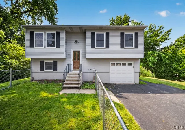 Homes for sale in Sullivan, NY | 221 Juneway Dr, Sullivan, NY 13037 | MLS# S1682335