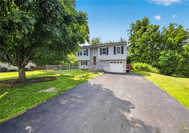 Homes for sale in Sullivan, NY | 221 Juneway Dr, Sullivan, NY 13037 | MLS# S1682335