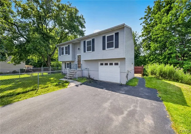 Homes for sale in Sullivan, NY | 221 Juneway Dr, Sullivan, NY 13037 | MLS# S1682335
