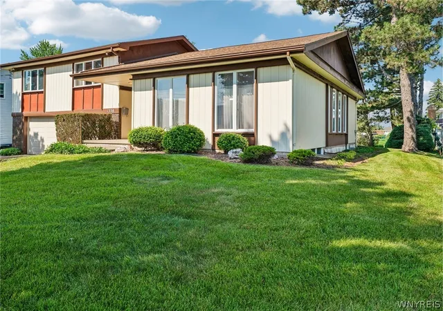 Homes for sale in Niagara Falls, NY | 1338 95th St, Niagara Falls, NY 14304 | MLS# B1694412