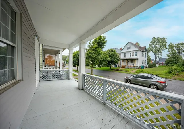 Listing Photo 4 - Condo for sale in building located at 465 Woodlawn Ave, Buffalo, NY 14208