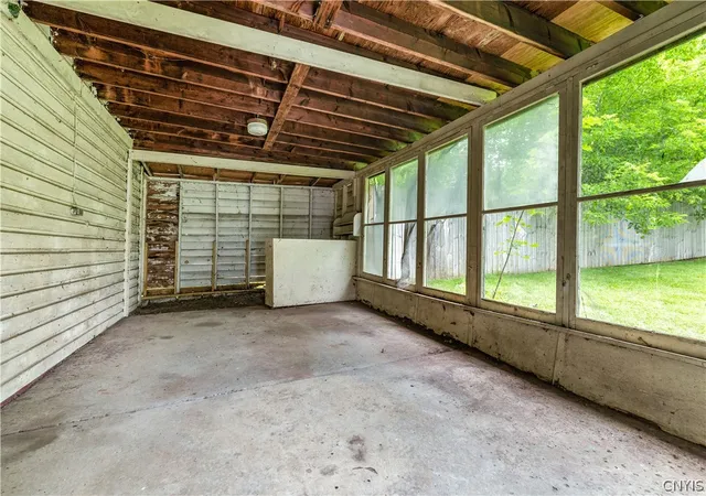 43rd image of 913 Kellogg Ave, Utica, NY 13502 | MLS# S1695373