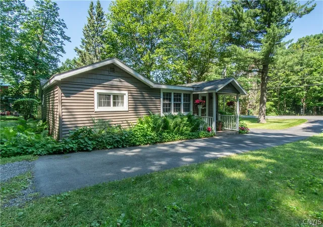 Photo 5 of Sale Pending at 38152 State Route 12e, Clayton, NY 13624 | MLS# S1694892 | Listing updated on 2026-07-17