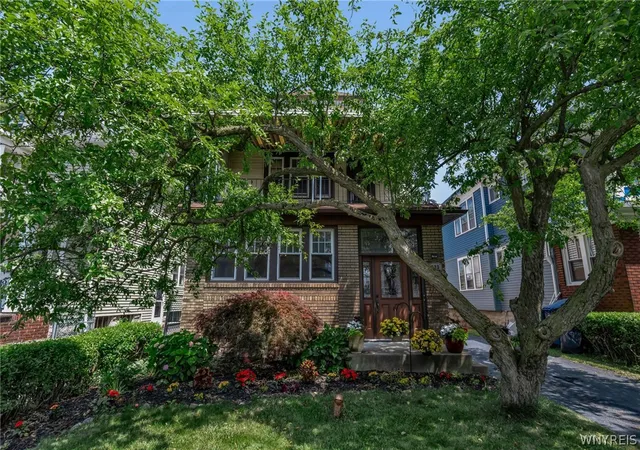 Photo 3 of Sale Pending at 333 North Dr, Buffalo, NY 14216 | MLS# B1695007 | Listing updated on 2026-07-22
