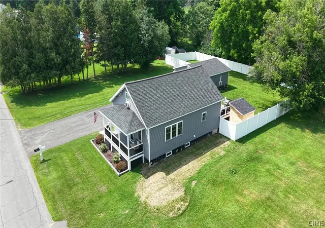Homes for sale in Whitestown, NY | 8647 Aitken Ave, Whitestown, NY 13492 | MLS# S1694955