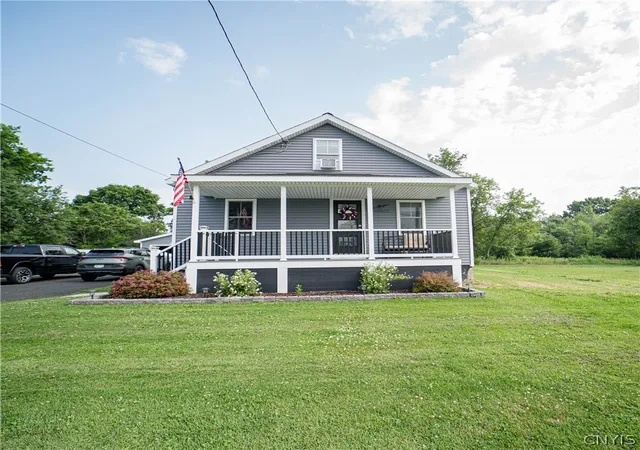 Homes for sale in Whitestown, NY | 8647 Aitken Ave, Whitestown, NY 13492 | MLS# S1694955