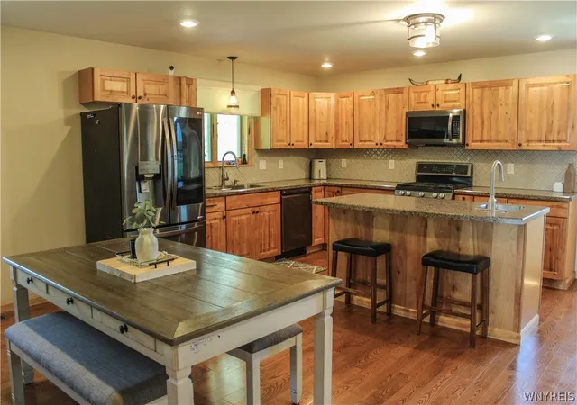 Photo 5 of Single family home for sale at 4667 Johnny Cake Ln, Albion, NY 14411 | MLS# B1695450 | Listing updated on 2026-08-02