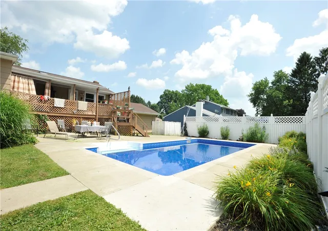Photo 4 of Single family home for sale at 261 Oriole Dr, Horseheads, NY 14845 | MLS# R1695273 | Listing updated on 2026-07-22
