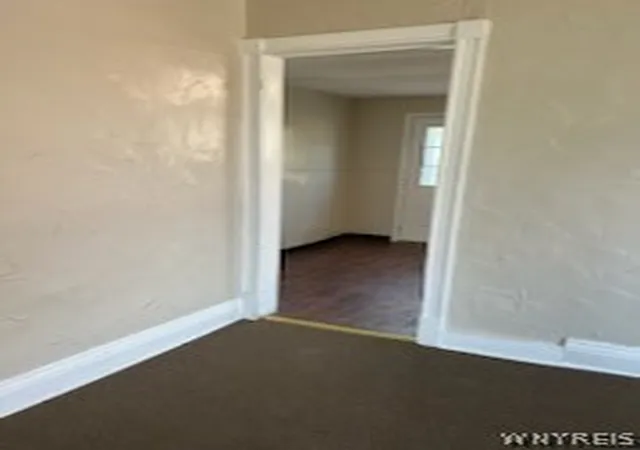 Homes for sale in Niagara Falls, NY | 1876 Pierce Ave, Niagara Falls, NY 14301 | MLS# B1695502
