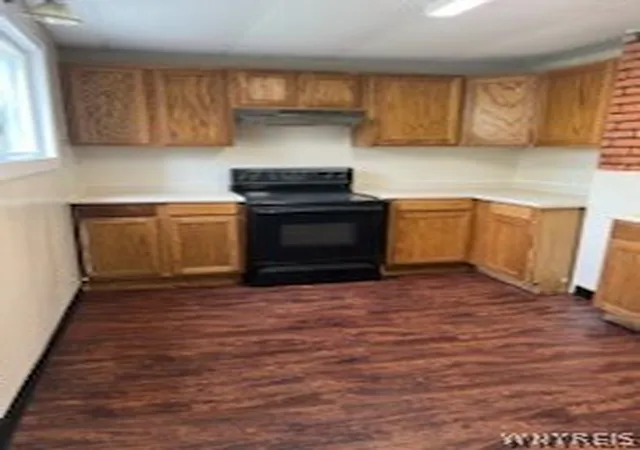 Homes for sale in Niagara Falls, NY | 1876 Pierce Ave, Niagara Falls, NY 14301 | MLS# B1695502