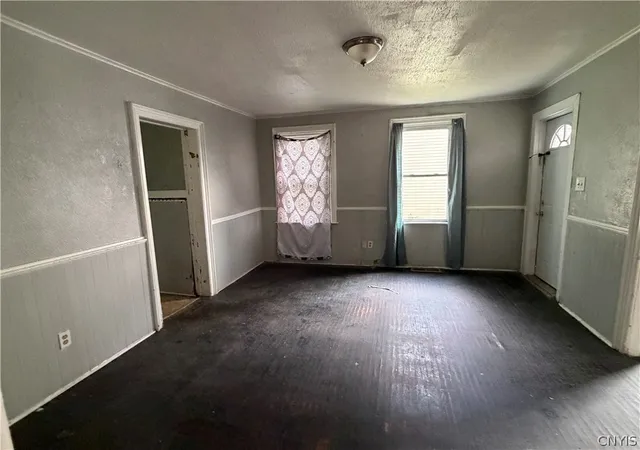 Homes for sale in Utica, NY | 1124 Schuyler St, Utica, NY 13502 | MLS# S1684482